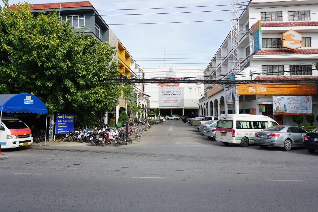 De Pumpkiin Hostel Phra Nakhon Si Ayutthaya Exterior foto